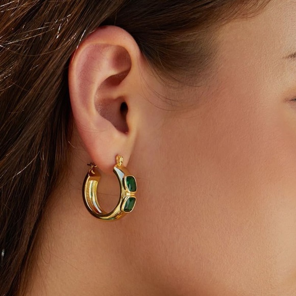 NEW 14k Gold Plated Elegant Gold and Green Hoop Earrings - Picture 1 of 4